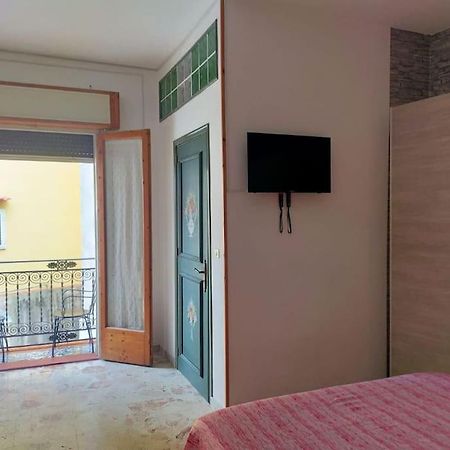 Casa Vacanza "Il Cortiletto" Шакка Экстерьер фото