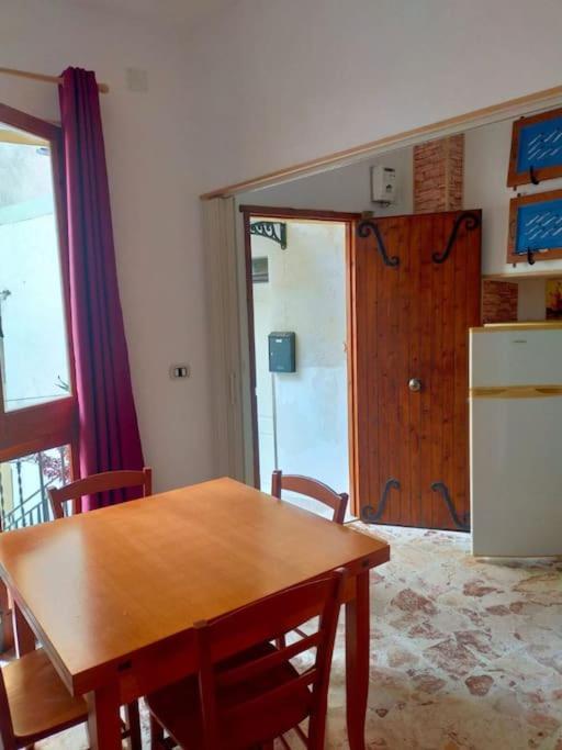 Casa Vacanza "Il Cortiletto" Шакка Экстерьер фото