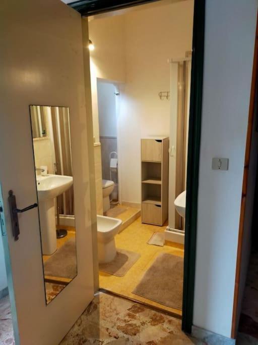 Casa Vacanza "Il Cortiletto" Шакка Экстерьер фото